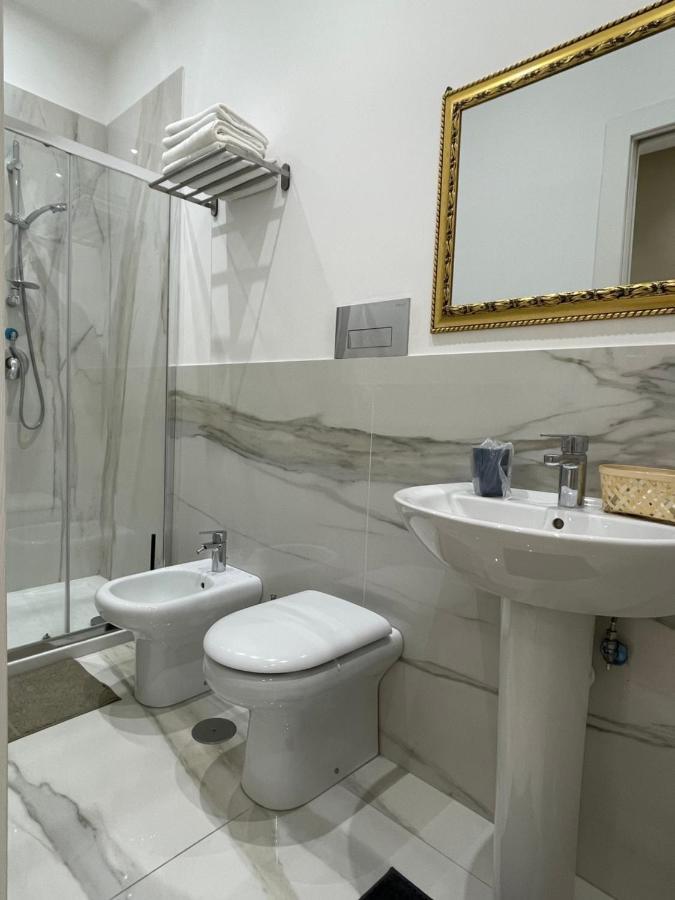 Nsh Apparthotel, Napoli Centro Luaran gambar