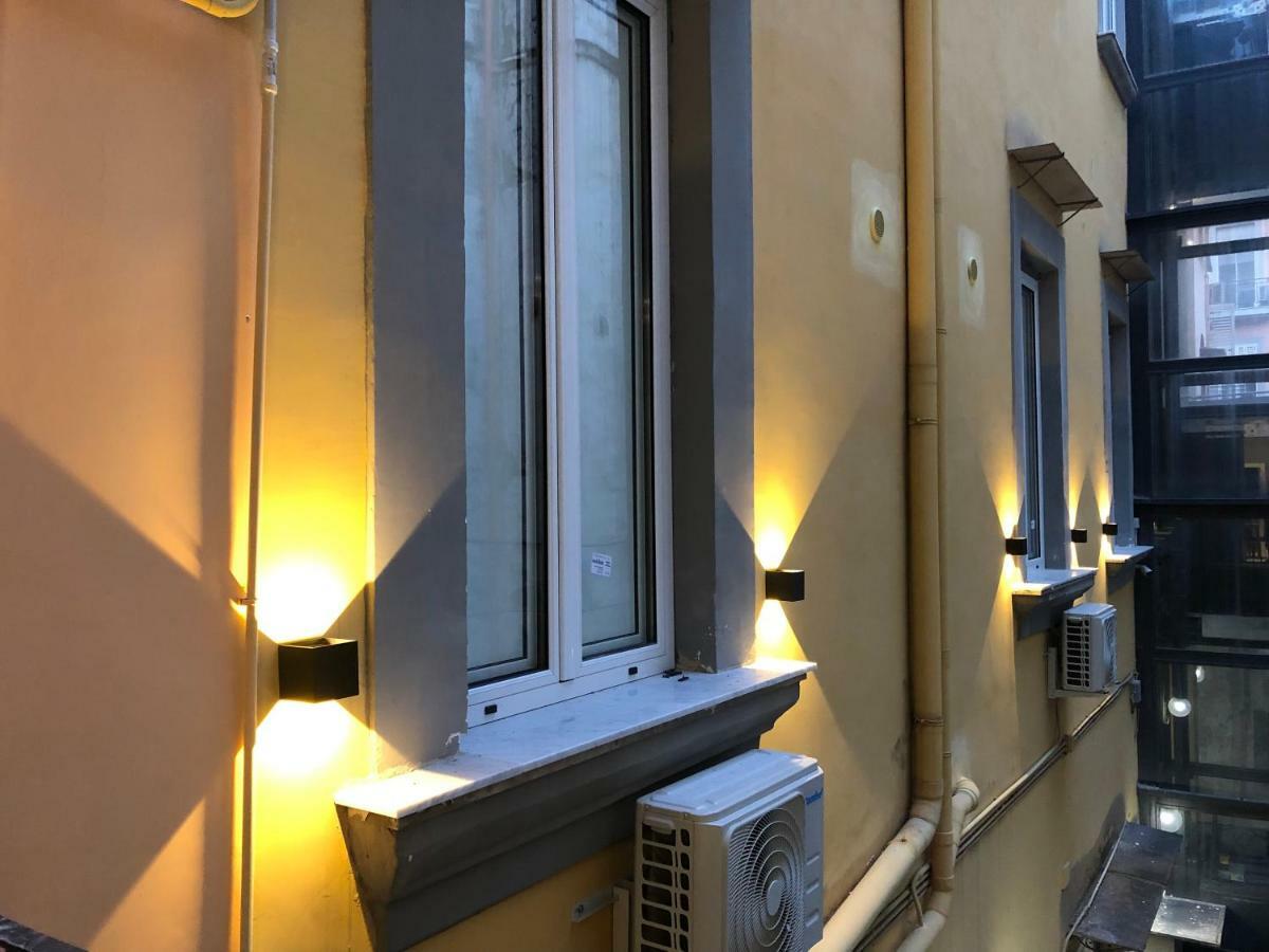 Nsh Apparthotel, Napoli Centro Luaran gambar